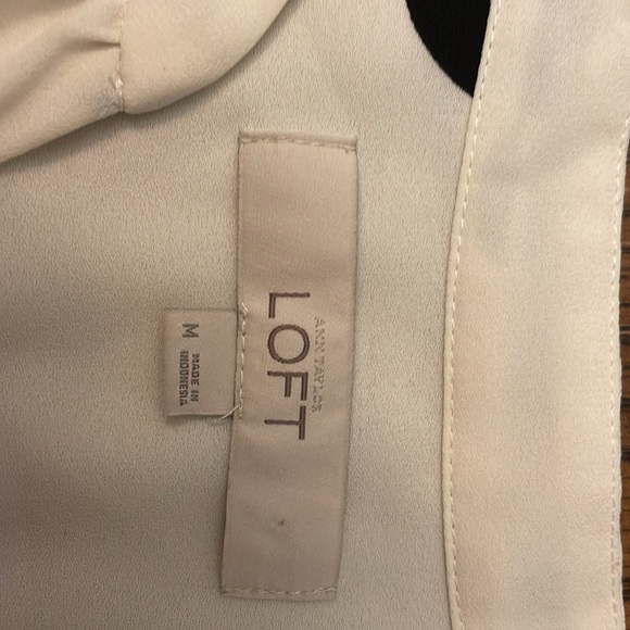 Polka dot tunic sz medium gently used smoke free home Ann Taylor Loft - Picture 2 of 2